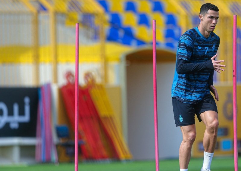 [VIDEO] Cristiano Ronaldo nije odolio te je došao na trening bivših suigrača; jasno se čuje što je rekao Realovom treneru