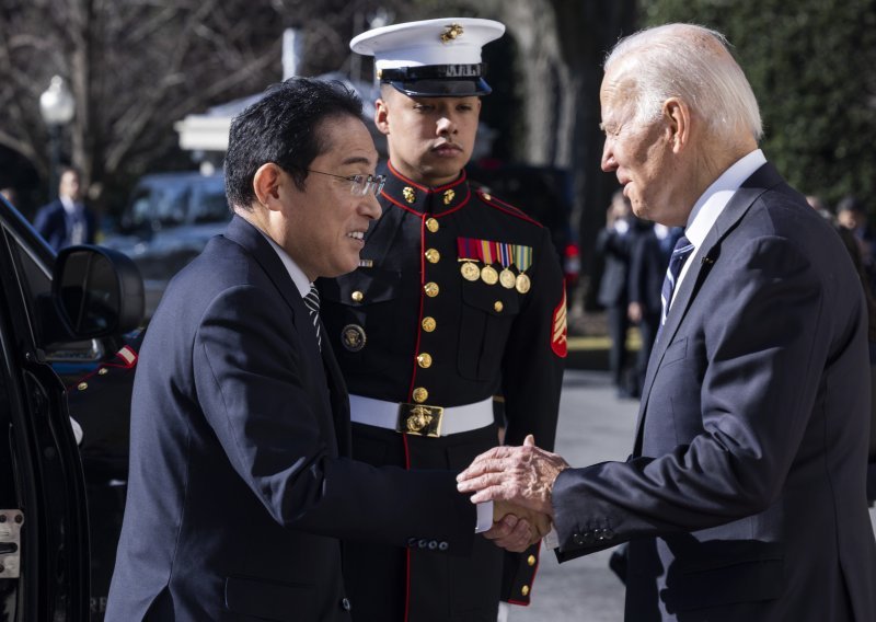 Japanski premijer u SAD-u: Apsolutno je ključno jedinstvo Zapada oko Kine