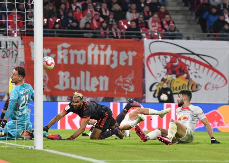 [VIDEO/FOTO]: Gvardiol umalo postao tragičar Leipziga u derbiju s Bayernom. Pogledajte koju je ludu sreću imao