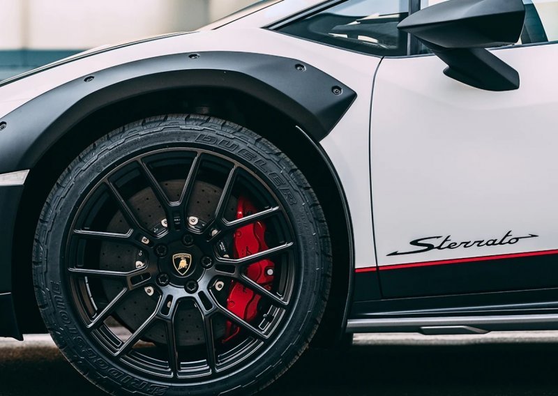 [FOTO/VIDEO] Bridgestone proizveo gume za jedinstveni superautomobil Lamborghini Huracán Sterrato