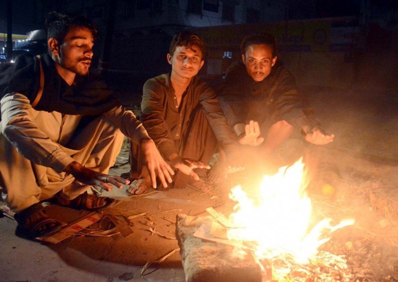 Cijeli Pakistan u potpunom mraku, došlo je do kvara na električnoj mreži