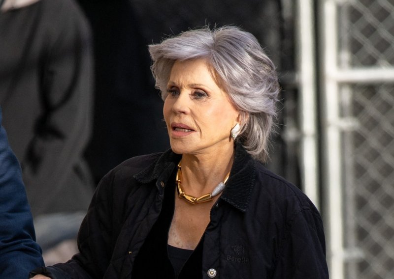 Lijepa i u devetom desetljeću: Trendi frizura Jane Fonda kao stvorena za sjedokose dame pun je pogodak