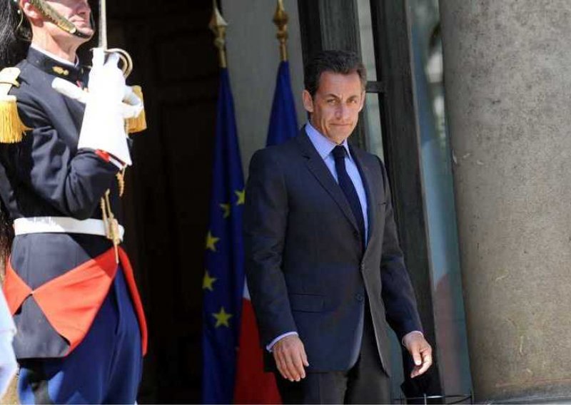 Sarkozy organizira mirovne pregovore