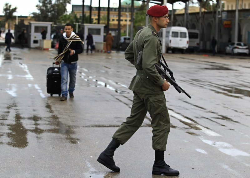 Stanovnici Tripolija traže odlazak naoružanih boraca