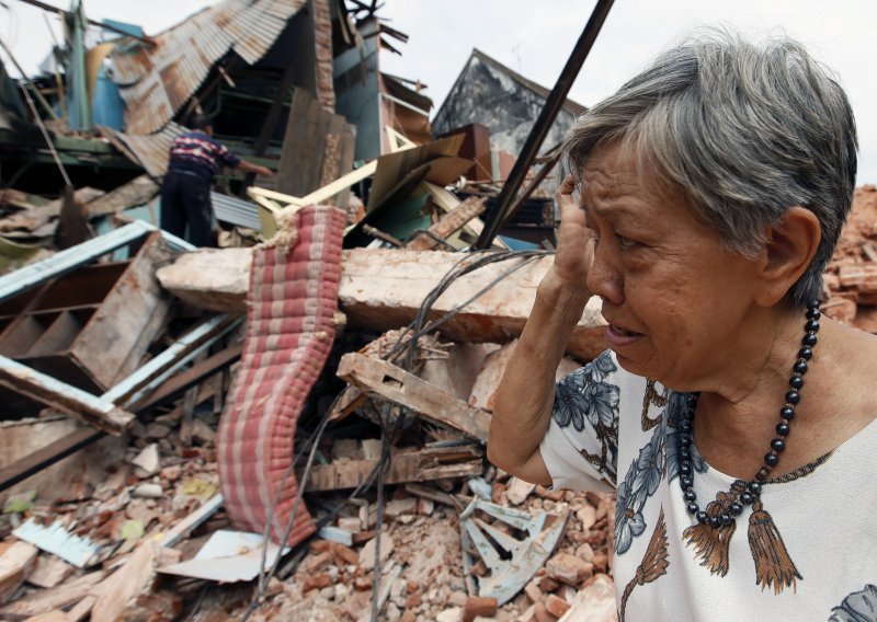 Jak potres kod otoka Sumatre