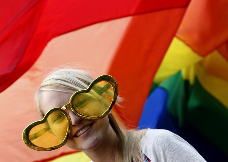 Austrija dozvolila usvajanje djece istospolnim partnerima!
