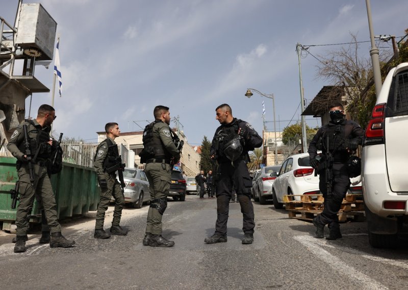 Dvoje ljudi ozlijeđeno u novoj pucnjavi u Jeruzalemu: Izraelska policija kaže da je riječ o terorističkom napadu
