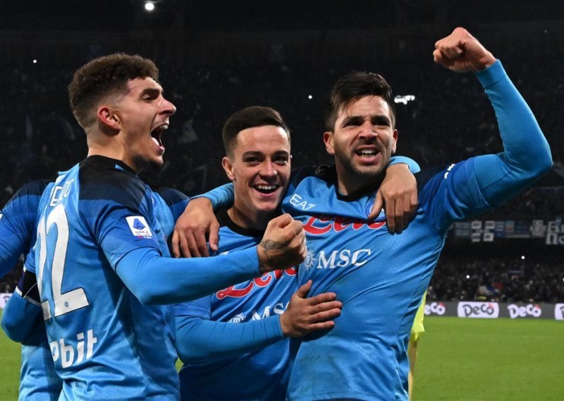 Goropadni Napoli juri prema naslovu prvaka Italije; pala je i Mourinhova Roma