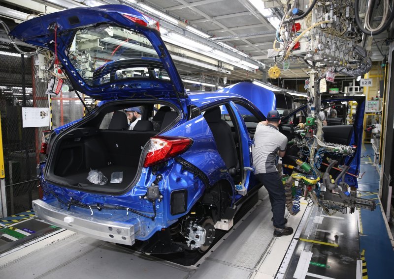 [FOTO] Toyotin pogon u Turskoj postaje prva europska tvornica za proizvodnju plug-in hibridnih vozila i baterija