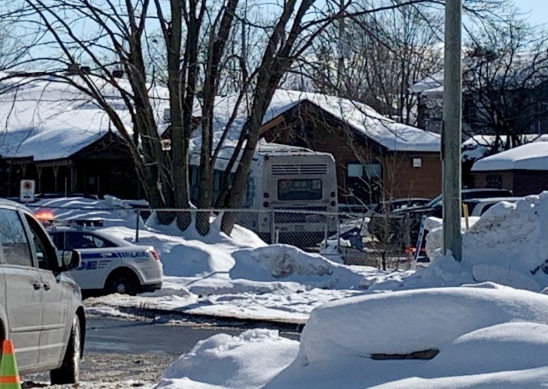 Montreal: Autobus se zaletio u vrtić, dvoje djece poginulo