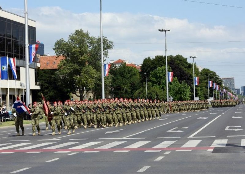 Generalna proba: Vojska u Zagrebu uvježbava mimohod