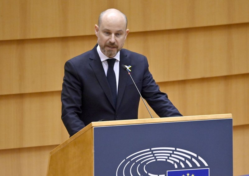 Izvjestitelj Europskog parlamenta: Pred Srbijom je velika EU mrkva