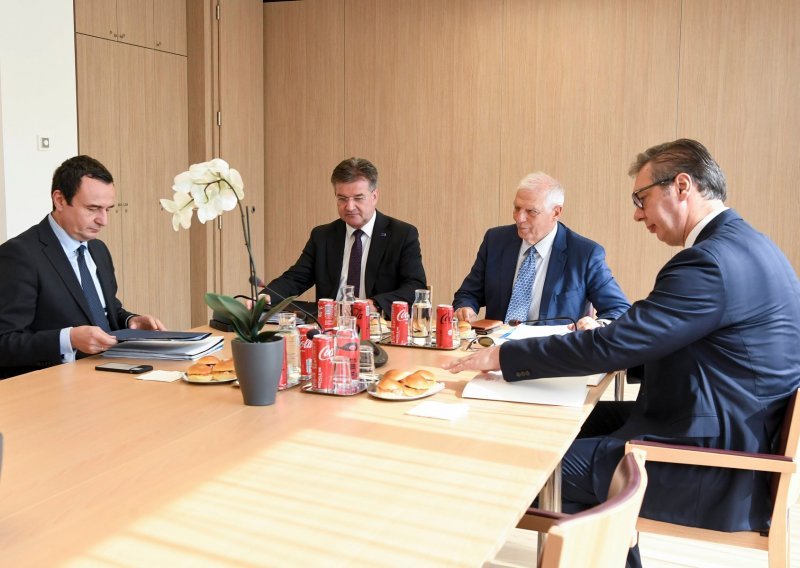 Vučić i Kurti na važnom sastanku u Bruxellesu, glavna tema europski plan za Kosovo