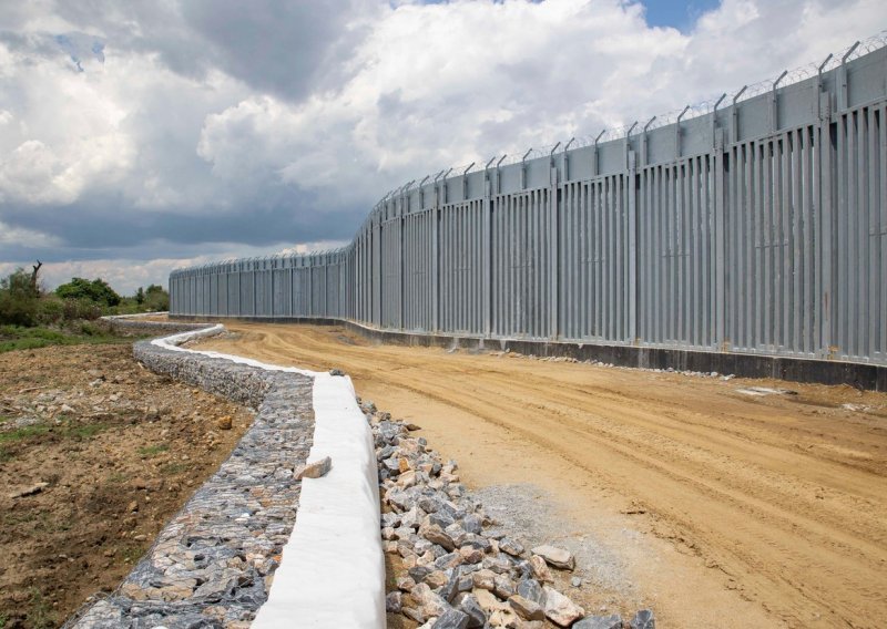Atena planira izdvojiti 100 milijuna eura za ogradu na granici s Turskom