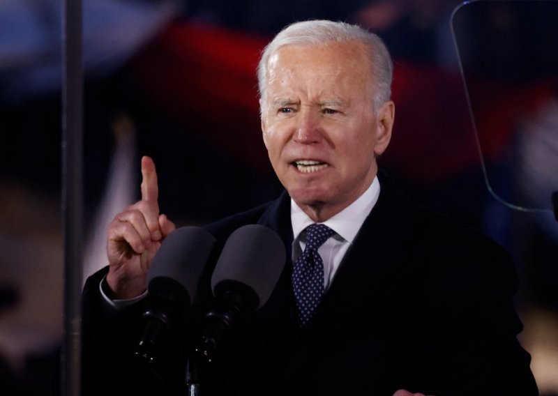 Biden predstavio proračun i najavio porez od 25 posto milijarderima, udario i po Big Pharmi