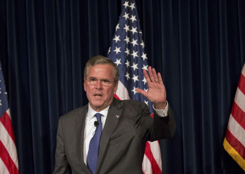 Jeb Bush: Obama i Hillary Clinton krivi su za Islamsku državu