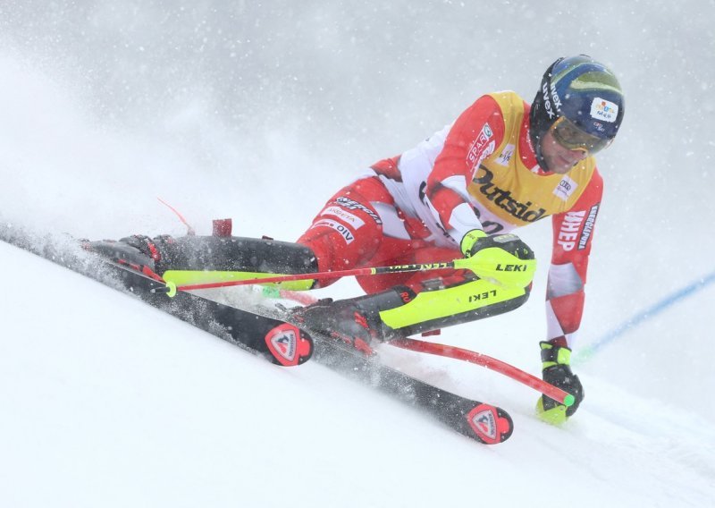 Skijaški VAR tek nakon pola sata proglasio pobjednika, trojica Hrvata osvojila slalomske bodove
