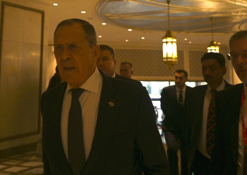 Prvi put od ruske invazije na Ukrajinu susreli se Blinken i Lavrov, održali su kratki 'sastanak u hodu'