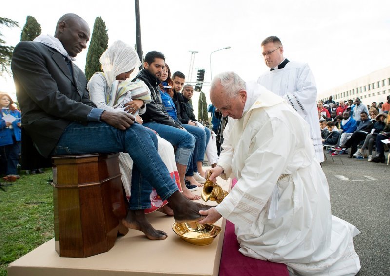 Papina poruka - nema Uskrsa bez prihvaćanja izbjeglica