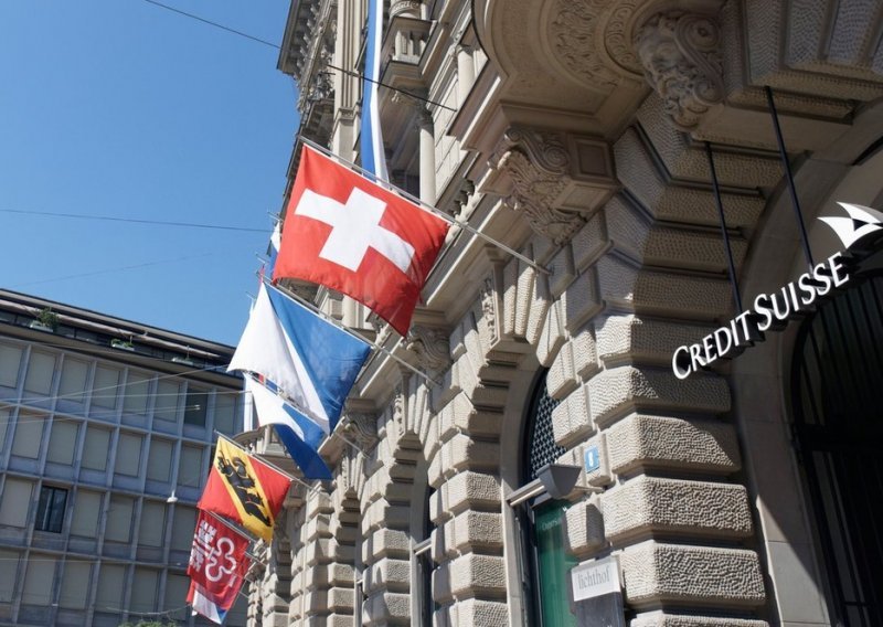 Nastaje divovska banka: UBS dovršava preuzimanje Credit Suissea
