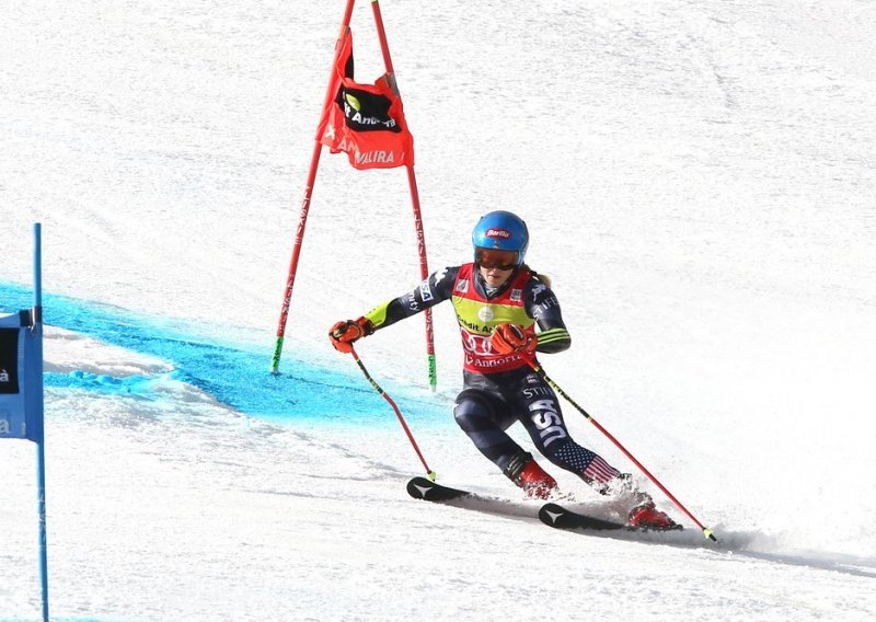 Jučer je u slalomu bila iza naše Leone Popović, a danas opet dominira - Mikaela Shiffrin!