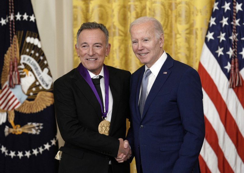 Joe Biden odao počast Bruceu Springsteenu, Veri Wang, Juliji Louis-Dreyfus...