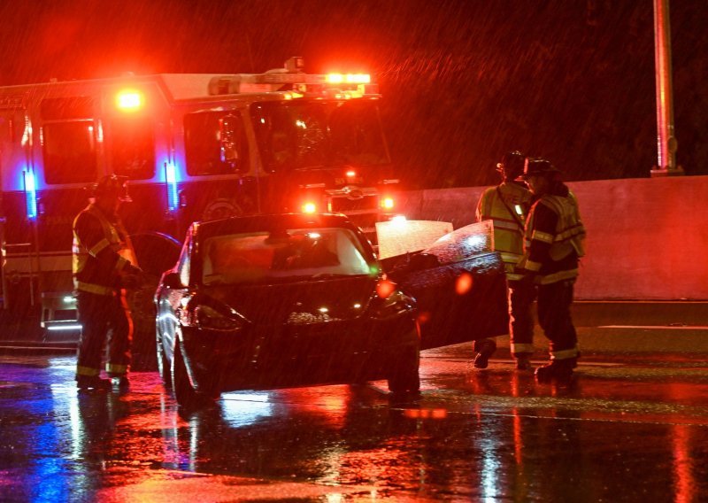 Najmanje pet osoba poginulo u nevremenu u sjevernoj Kaliforniji