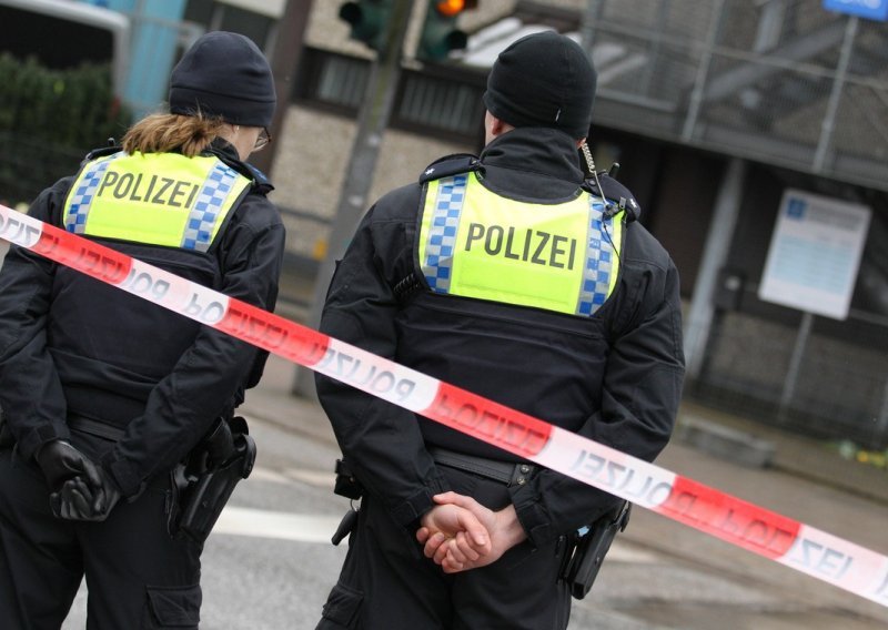 Dvojica muškaraca poginula u pucnjavi u Hamburgu