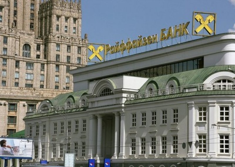 Austrijski RBI zbog pritiska postupno gasi profitabilno poslovanje u Rusiji