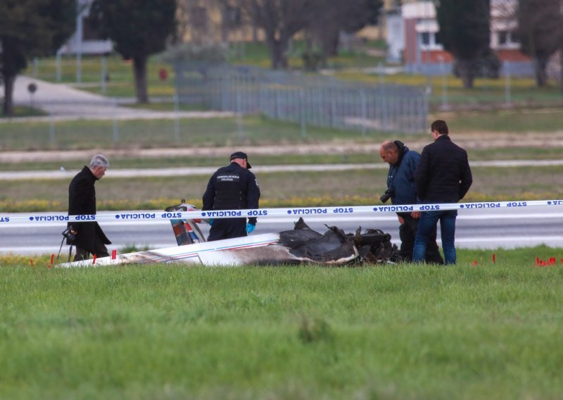 U padu zrakoplova u Puli poginulo dvoje ljudi. Od subote se zračna luka ponovno otvara za sav promet