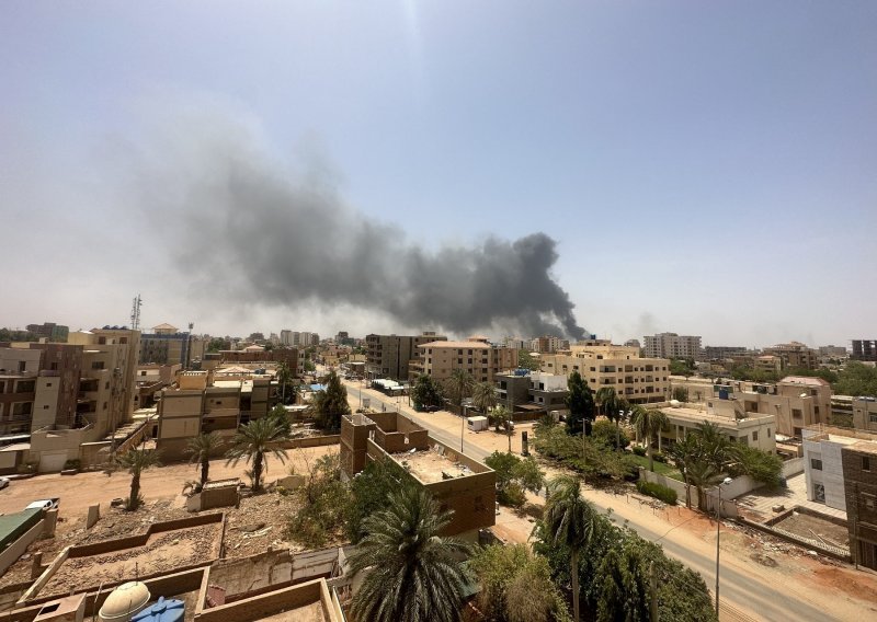 Paravojska pokušava izvesti puč u Sudanu, tvrdi da je zauzela ključna mjesta