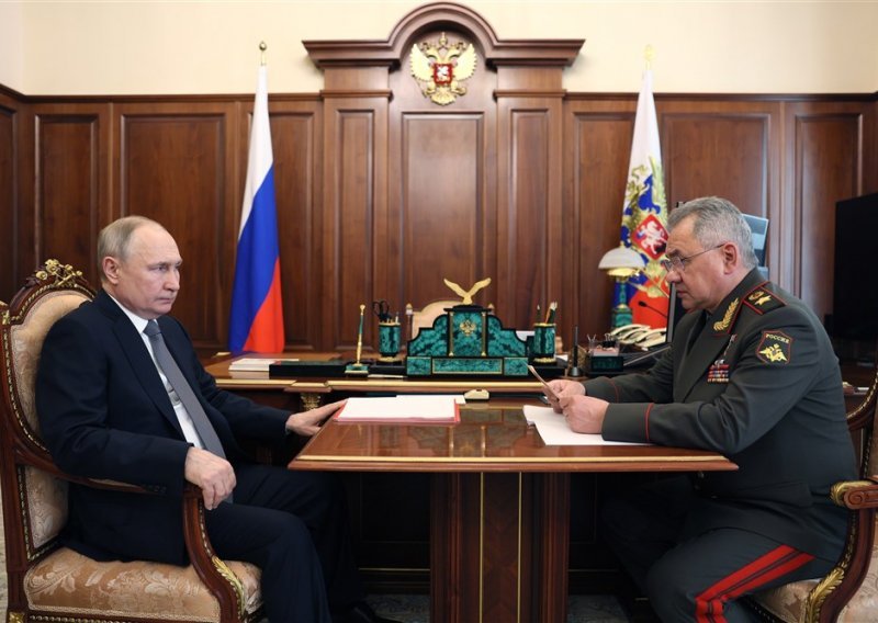 Putin se sastao s ministrom obrane zbog vojnih vježbi na Pacifiku