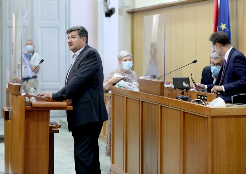 Odbor odlučio o incidentu: Jandroković je u stanci imao pravo isključiti Sačića