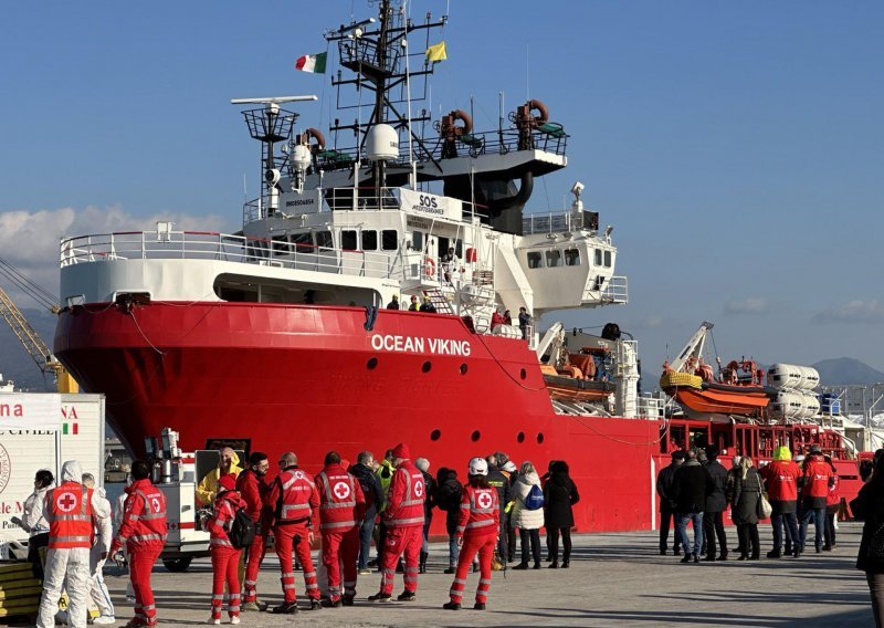 Brod za medicinske intervencije Ocean Viking spasio 29 migranata na Mediteranu