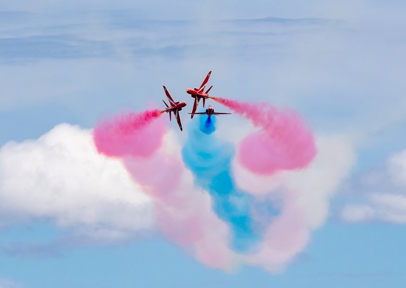 Fantastične fotografije s vježbe Krila Oluje i Red Arrowsa u Zemuniku