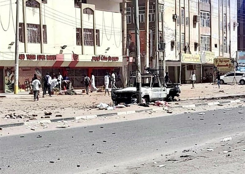 Oslobođeni Bashir i saveznici, nastavljaju se borbe u Kartumu