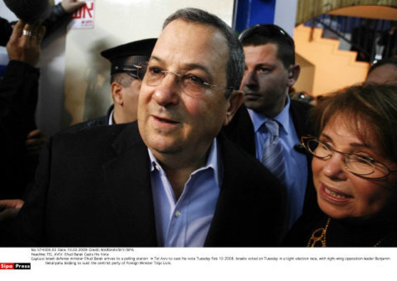 Ehud Barak zaboravio tajne dokumente u hotelu