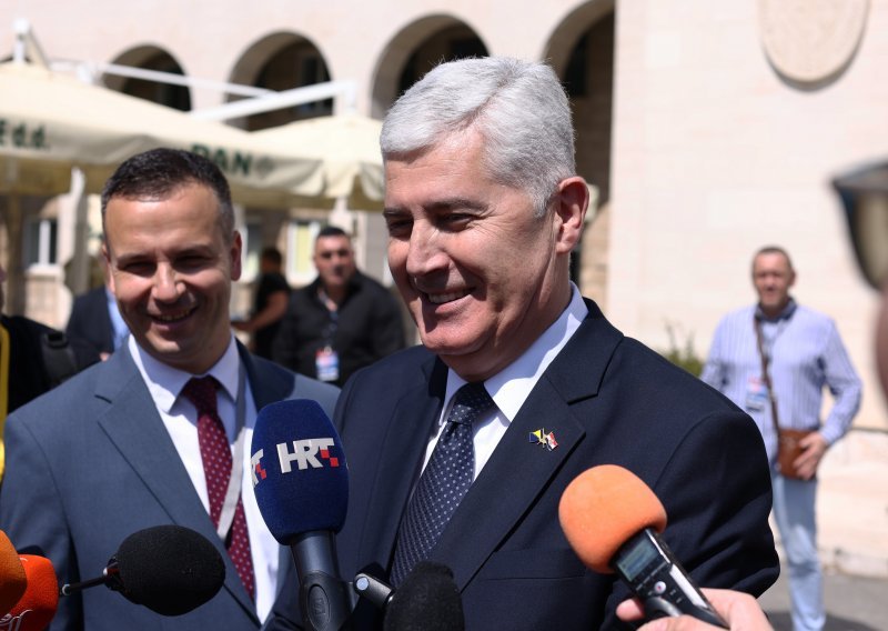 Dragan Čović jednoglasno izabran za predsjednika HDZ-a BiH, na čelu stranke je 18 godina