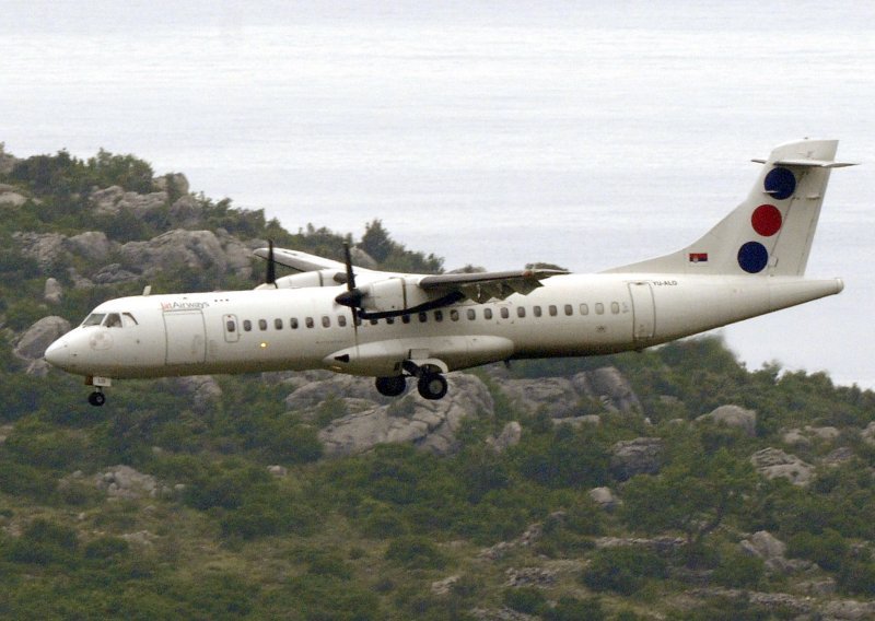 JAT-ov zrakoplov u Dubrovniku nakon 18 godina
