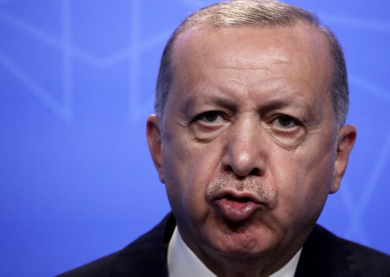 Posljednjeg dana kampanje Erdogan optužio oporbu da radi s Bidenom
