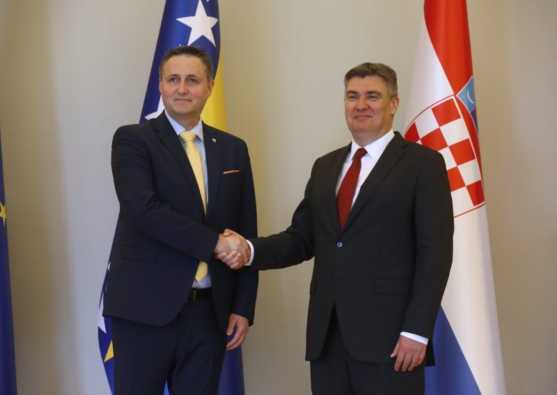 Bećirović nazvao Dodika prijetnjom, Milanović: On nema novac, pa nije prijetnja