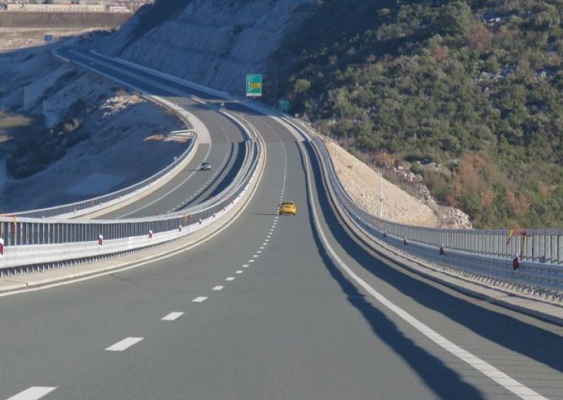 Europska komisija Sloveniji daje 63 milijuna eura za autocestu