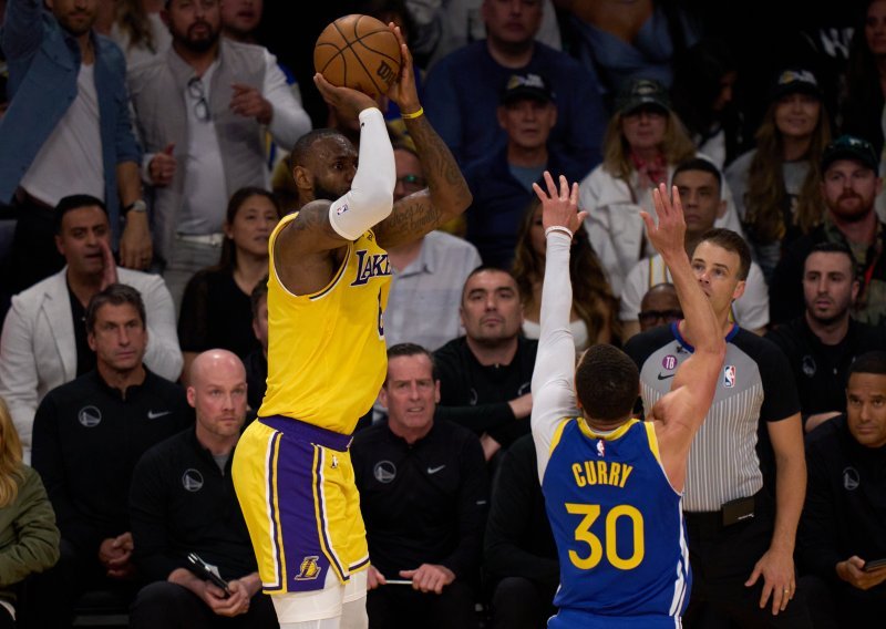 LeBron James srušio prvake i gura Lakerse prema naslovu; Miami u finalu Istoka