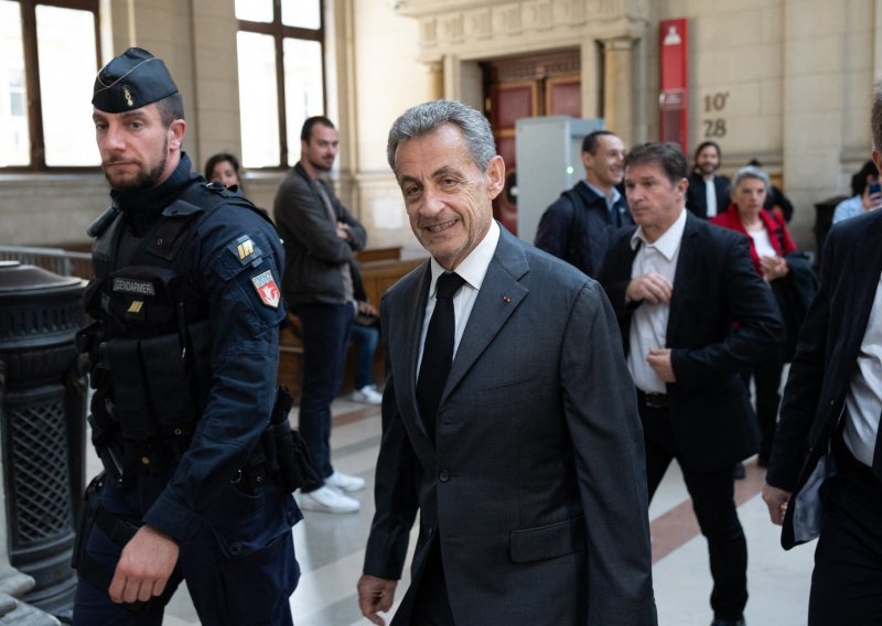 Bivšem francuskom predsjedniku Sarkozyju potvrđena zatvorska kazna