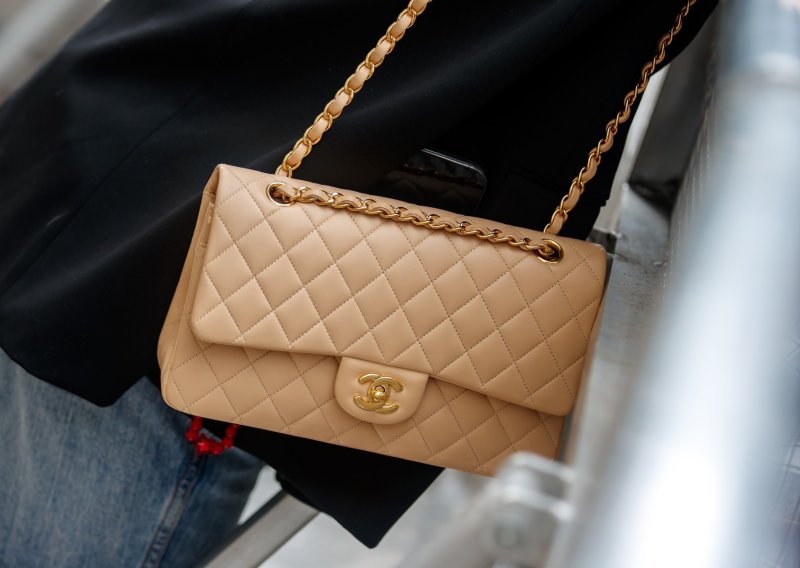 Chanel najavio da će od ove jeseni cijene torbica vrtoglavo rasti
