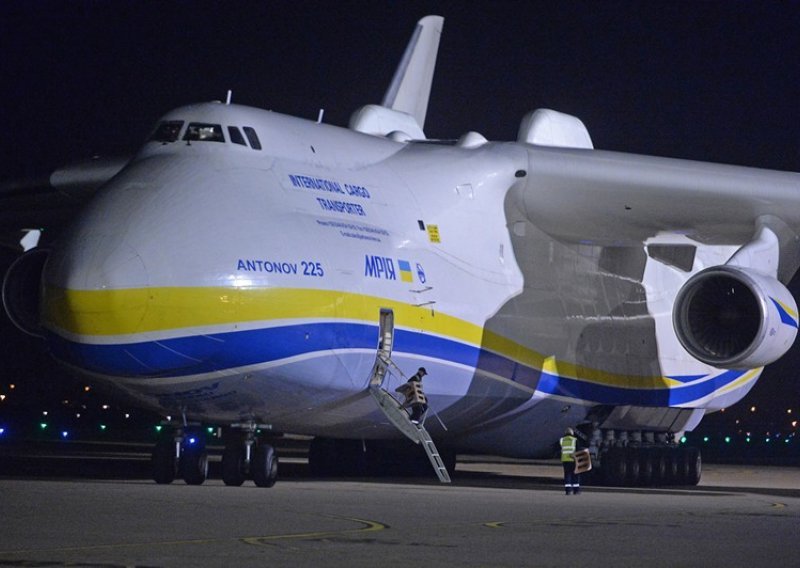 Ukrajina prodala Kini prava na najveći teretni avion