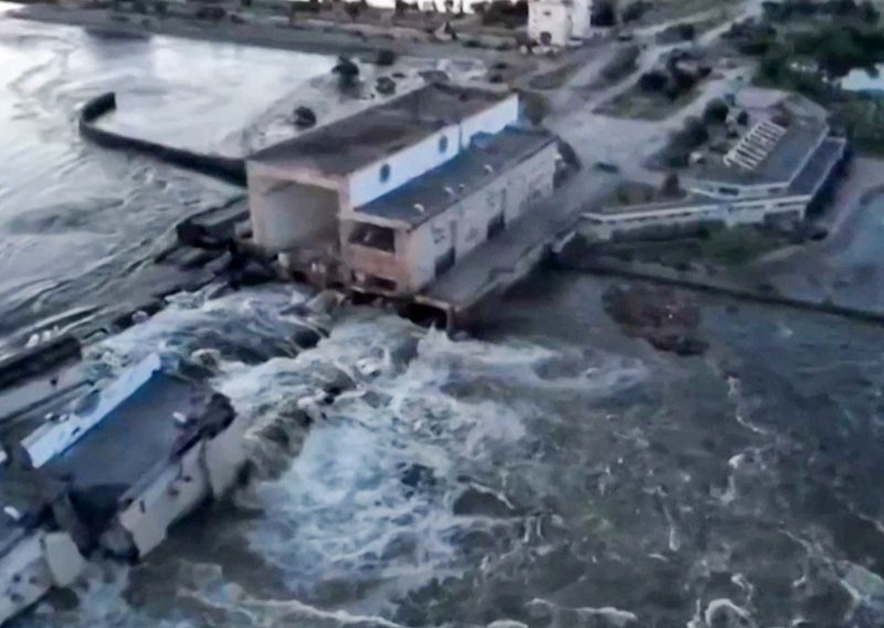 Eksplozija brane uzrokovala izlijevanje 150 tona motornog ulja u rijeku Dnipro