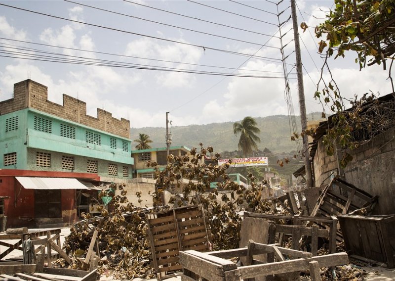 Smrtonosni potres pogodio Haiti; troje mrtvih