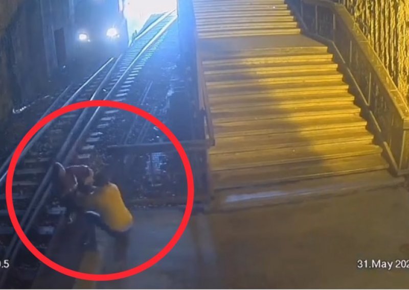 Muškarac u Beogradu u zadnji čas spasio majku i dijete od naleta vlaka
