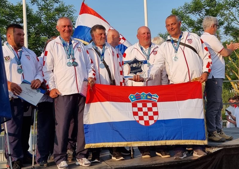 Hrvatski ribolovci kao ekipa osvojili svjetsko srebro, a Zlatko Poparić broncu